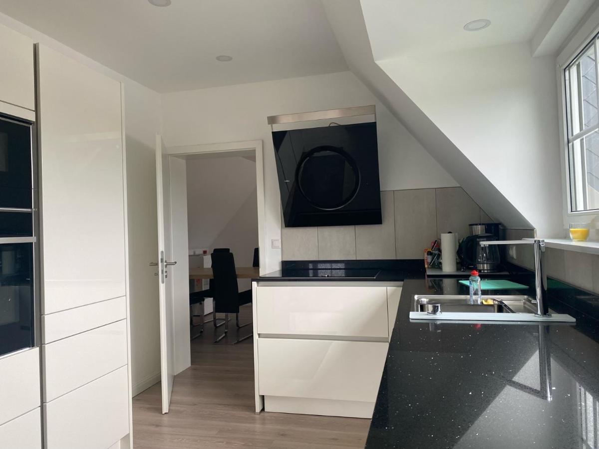 Ferienwohnung Falkenfeld Любек Екстериор снимка