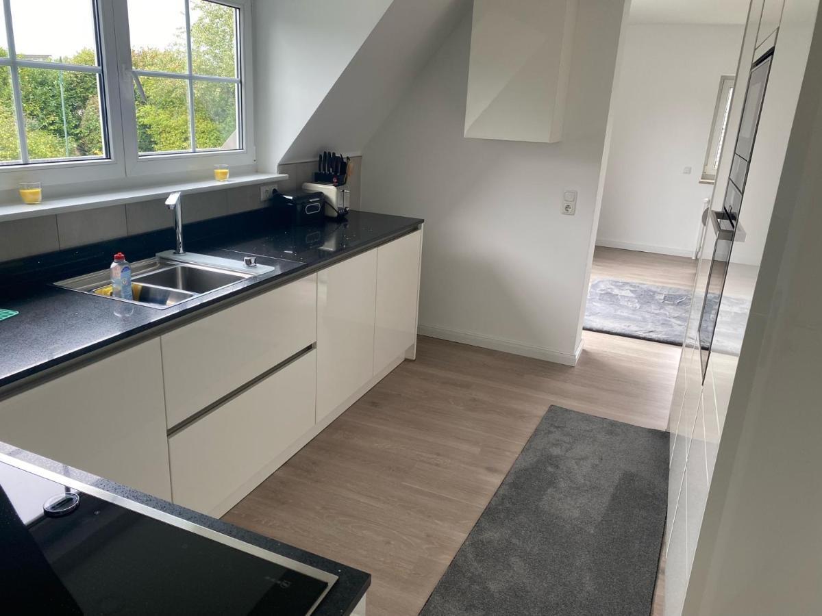 Ferienwohnung Falkenfeld Любек Екстериор снимка