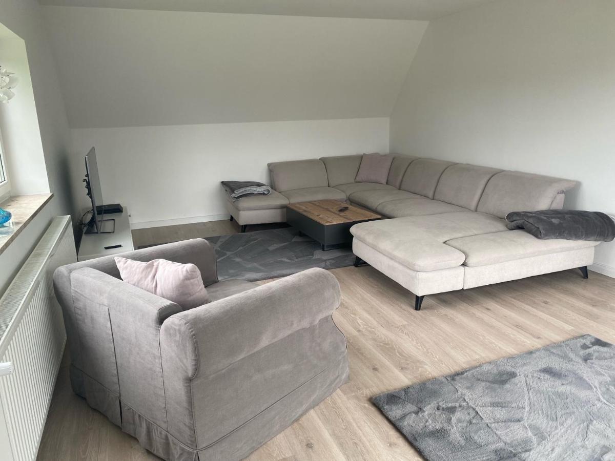 Ferienwohnung Falkenfeld Любек Екстериор снимка