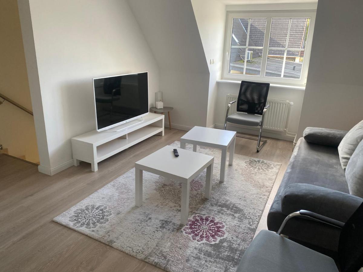 Ferienwohnung Falkenfeld Любек Екстериор снимка